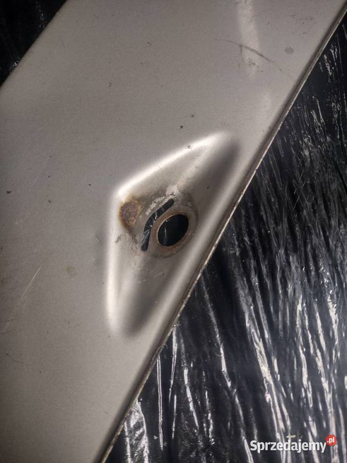 Mercedes W123 Podszybie poszycie pokrywa Rok produkcji 1981 dolnośląskie Łagiewniki