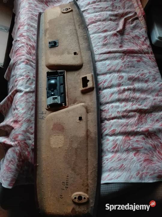 Mercedes 190 W201 tapicerka bordowa czerwona osobowe świętokrzyskie Skarżysko-Kamienna