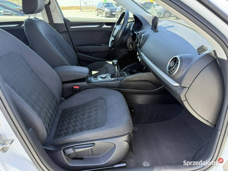 Audi A3 Sportback Audi A3 12 16V TSI 105 2014 1197cm3 Wrocław