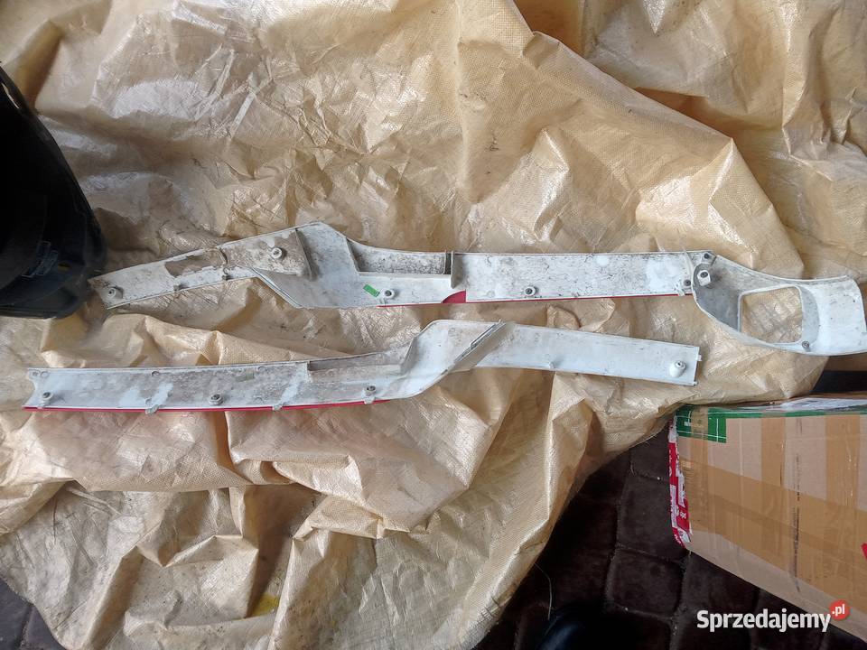 Listwy dolne Honda af 22 Plastiki Dąbrowa Górnicza