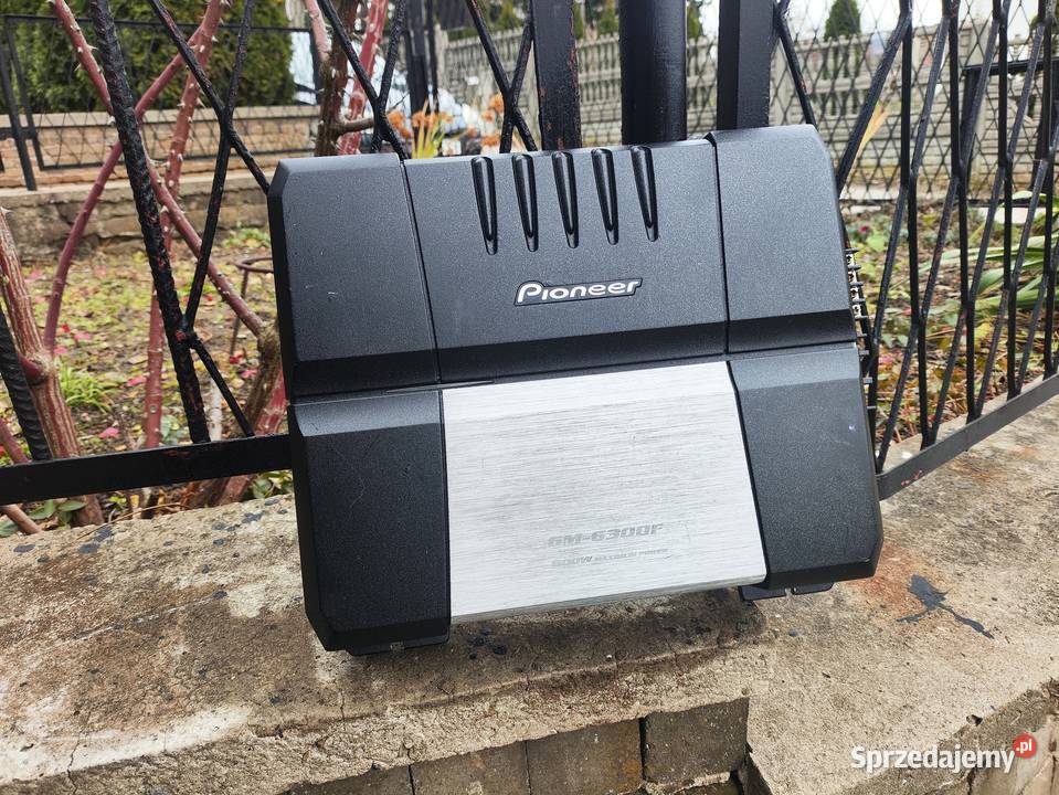 Wzmacniacz samochodowy 4 kanałowy Pioneer
