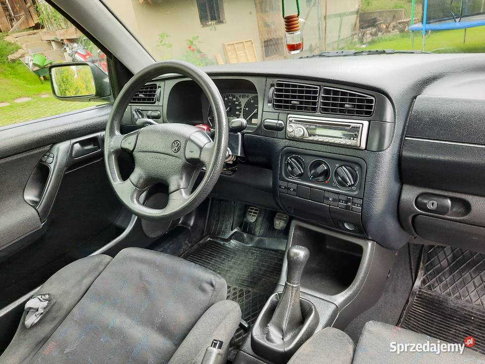 Golf 3 GT 19tdi 1z 90 światła przeciwmgielne Samochody osobowe podkarpackie Dynów