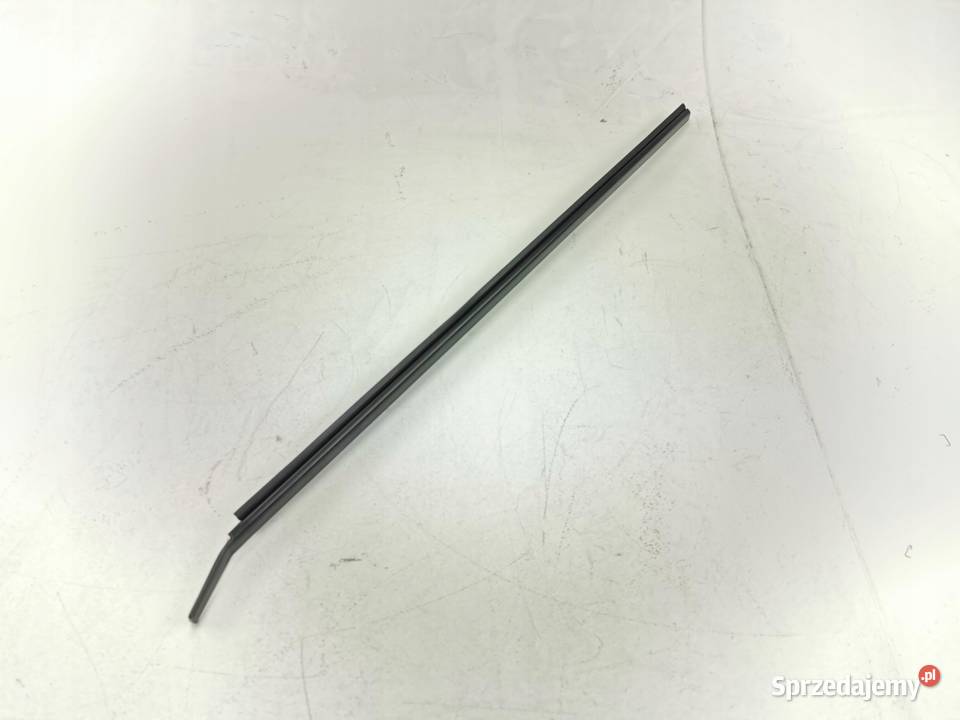 PROWADNICA SUZUKI NOWA ORYGINALNA 8381180E70 Ramiona wycieraczek sprzedam