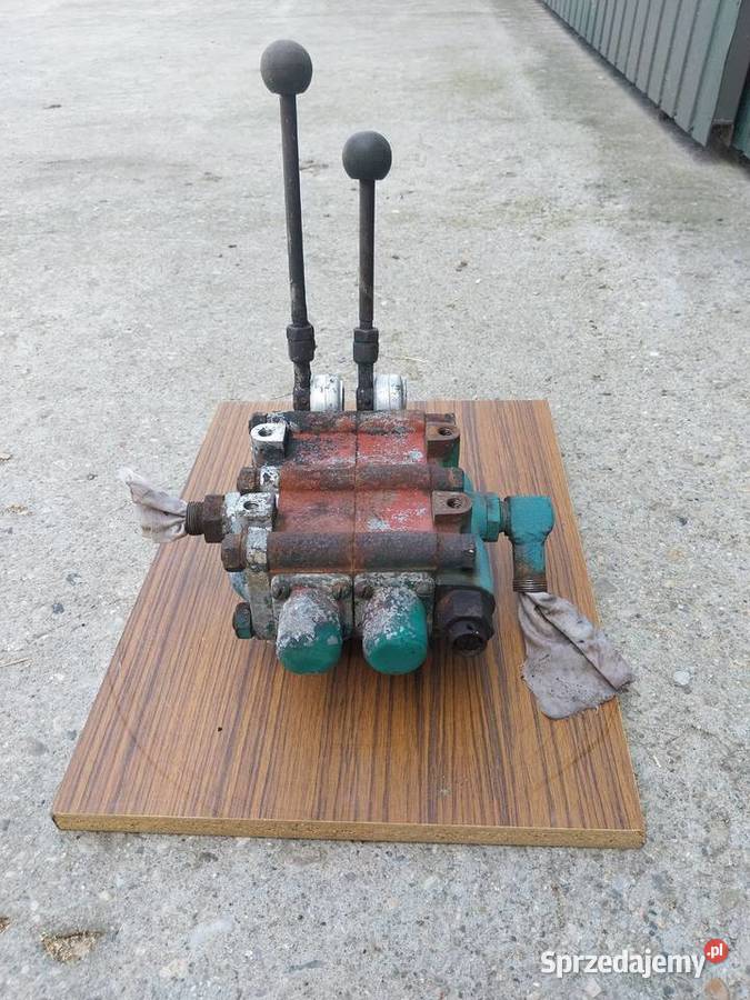 Rozdzielacz hydrauliczny Cyklop 2 sekcje Nowe Skalmierzyce sprzedam