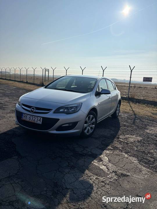 Opel Astra J 16 Ecotec 140000 przebiegu 2015r podkarpackie