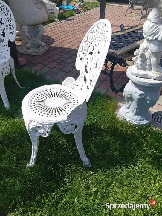 Sprzedam dwa komplety mebli ogrodowych z Podławki