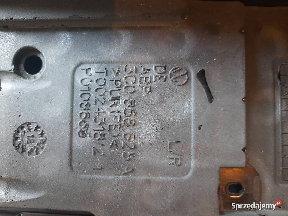 Osłona obudowa kolumny kierowniczej Vw Passat B7 osobowe Kielce