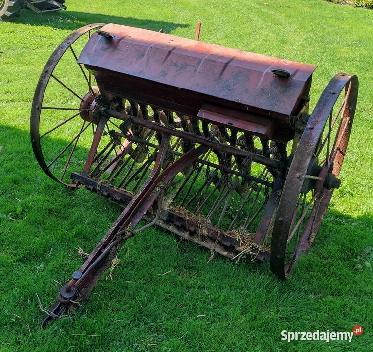 Zabytkowy siewnik konny 13lejowy przednia oś Rolnictwo Rzeszów