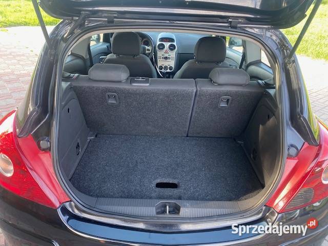 Opel Corsa diesel zarejestrowany opłacony i Corsa Świecie