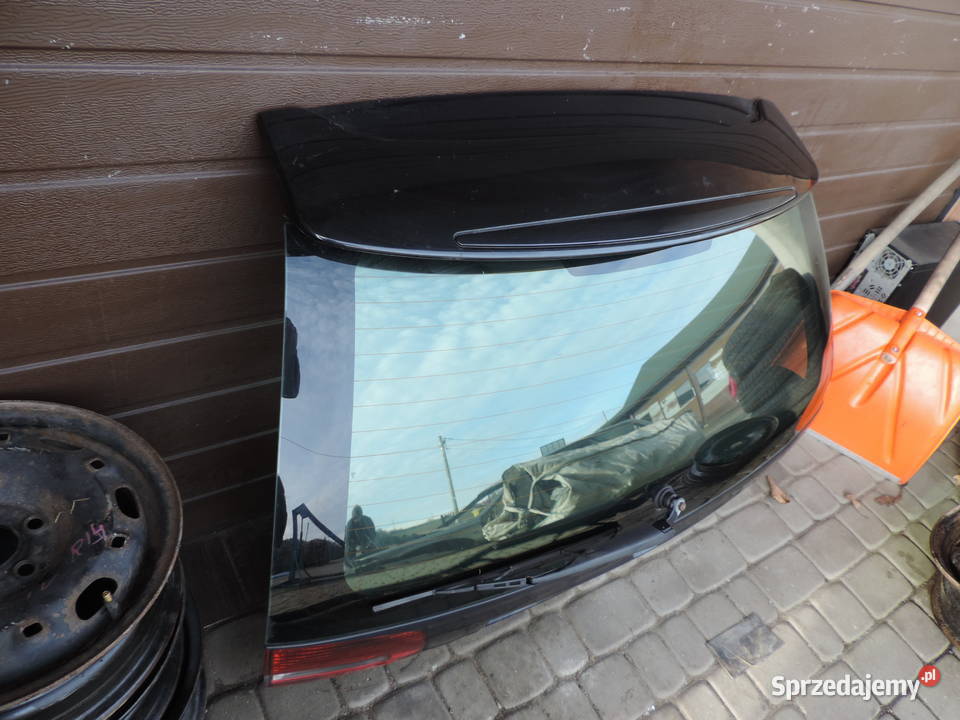 VOLVO V40 I FL TYLNA KLAPA BAGAŻNIKA Nowy Sącz