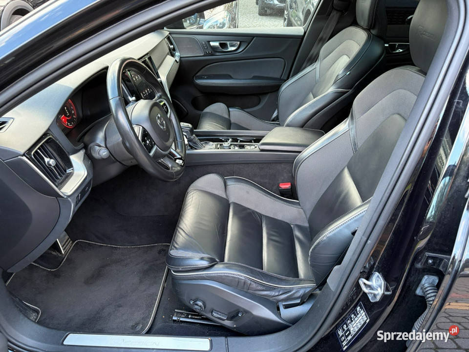 Volvo V60 20 D4 190 RDesign Panorama Skóry światła do jazdy dziennej Volvo Lipówki