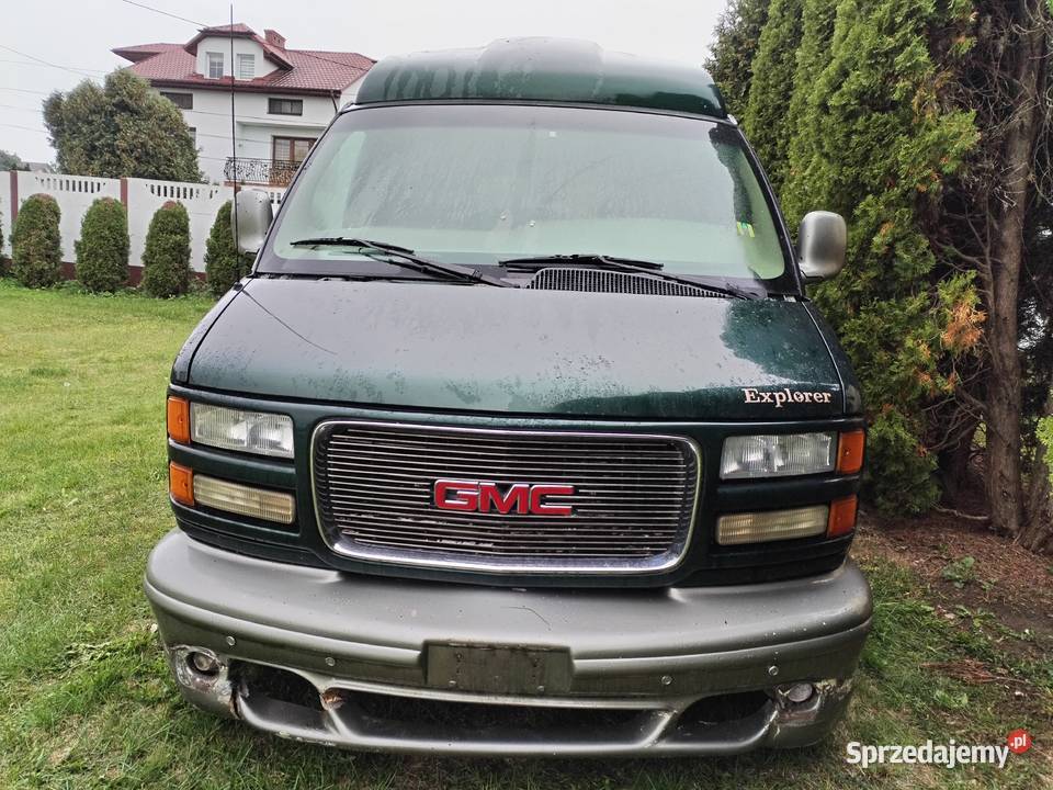 GMC Savana