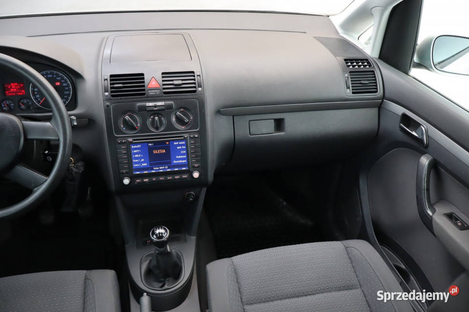 VW Touran 16 FSI Zabrze