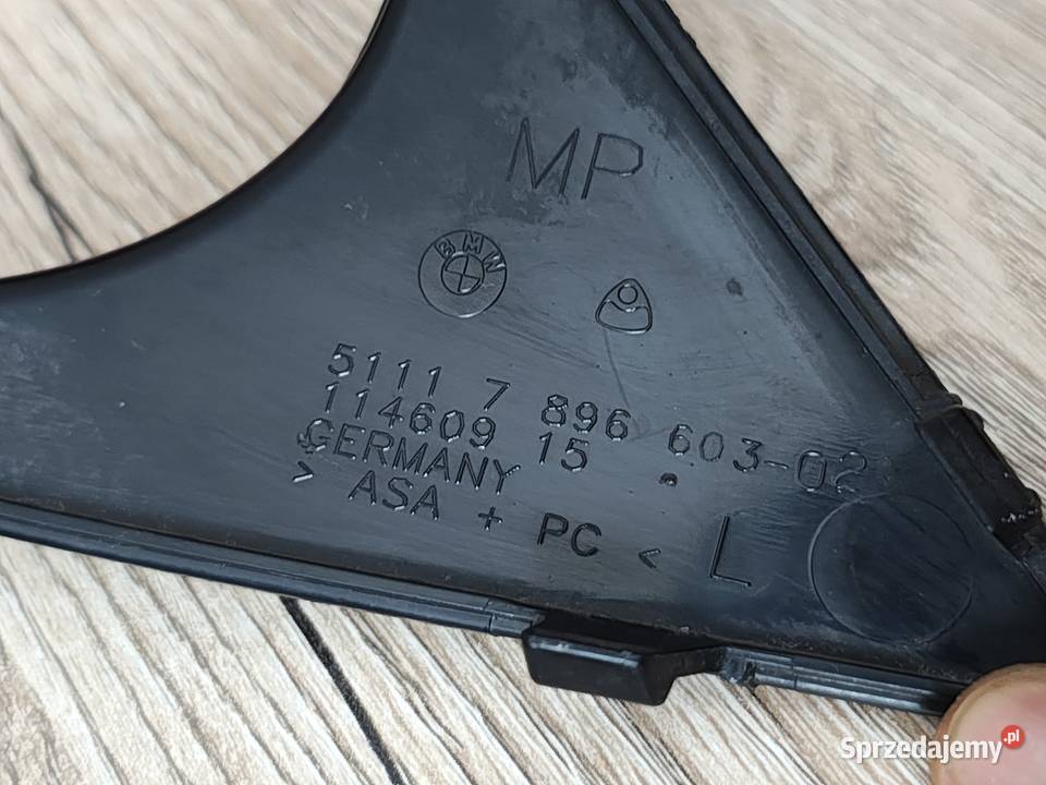 Atrapa halogenu BMW E60 E61 Mpakiet oryginał osobowe Świnna