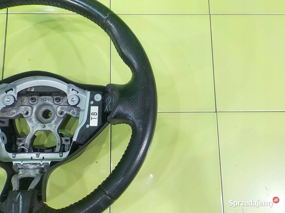 NISSAN JUKE I F15 16 B 11r 5D kierownica Wyposażenie wnętrza Suków