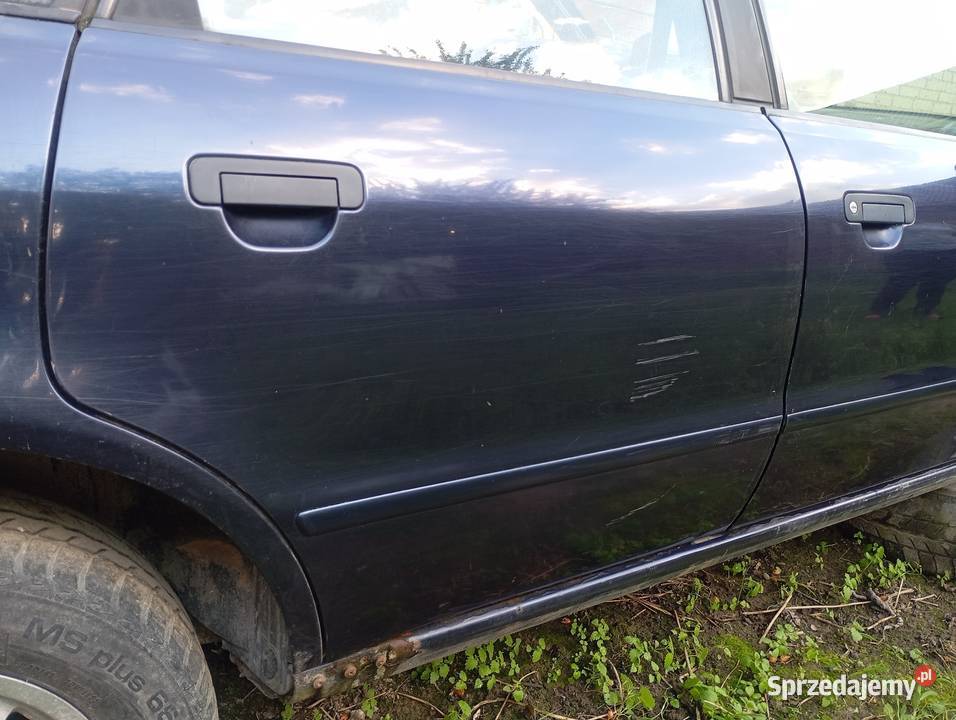 Drzwi Audi A4 B5 LZ5T prawe tylne Pilaszkowice Pierwsze