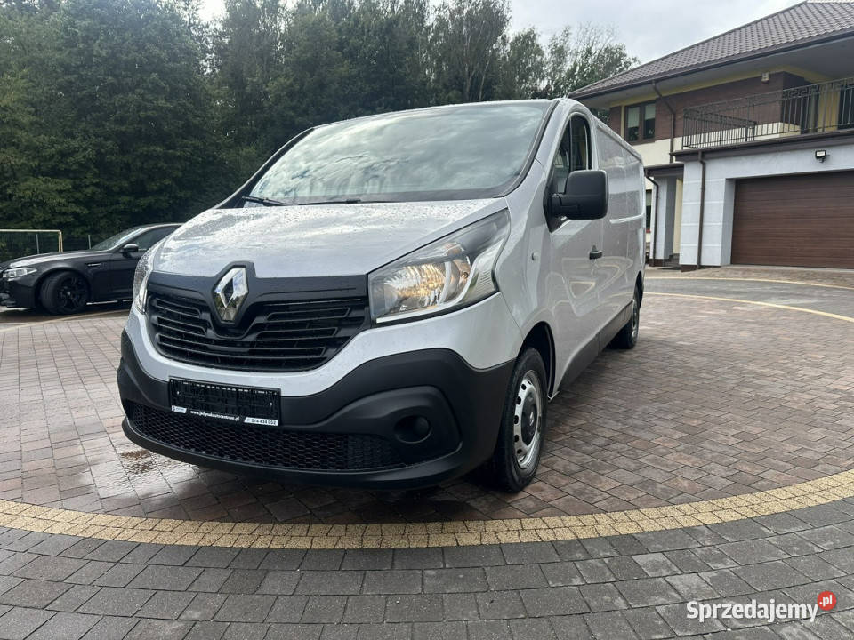 Renault Trafic nieuszkodzony mazowieckie Lipówki sprzedam
