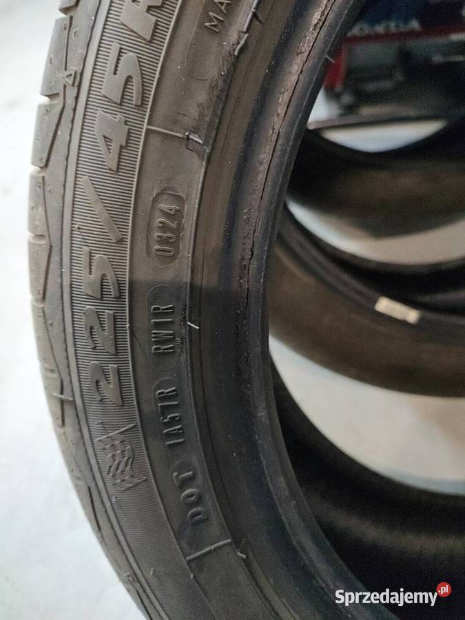 Komplet opon letnich Dębica Presto UHP2 2254517 sprzedam