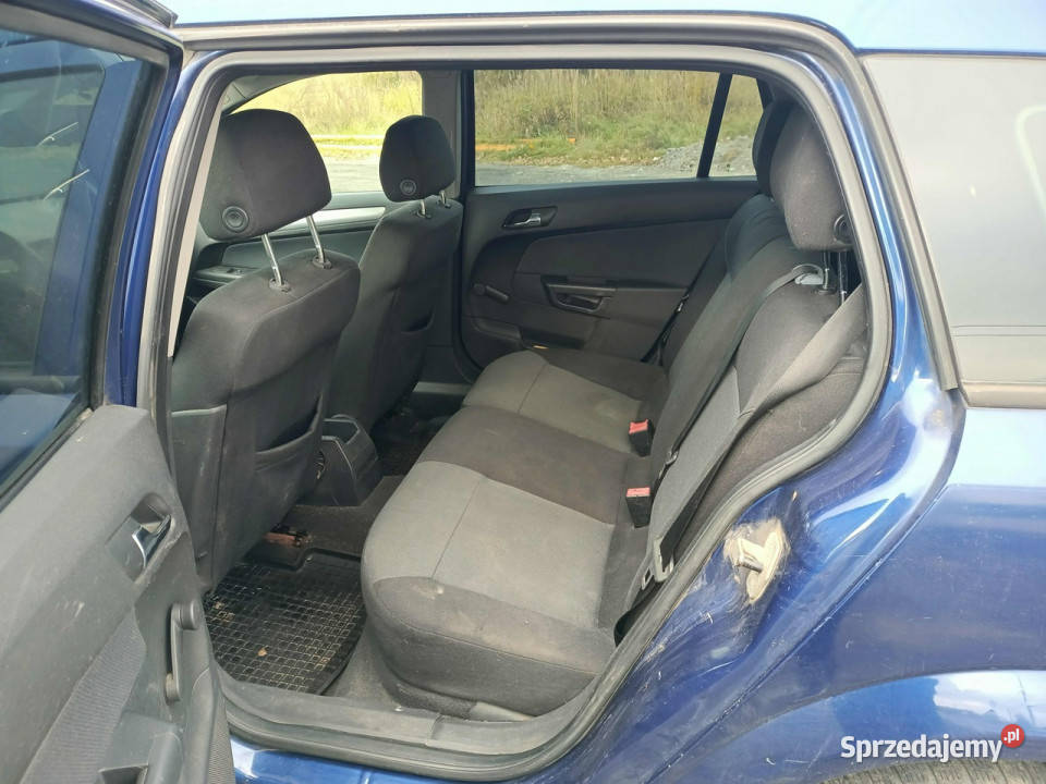 Opel Astra Opel Astra 17CDTI 101 06r H 20042014 Tarnów