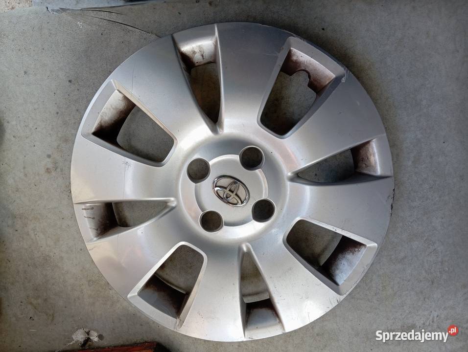 Pojedynczy kołpak Toyota Lubań sprzedam