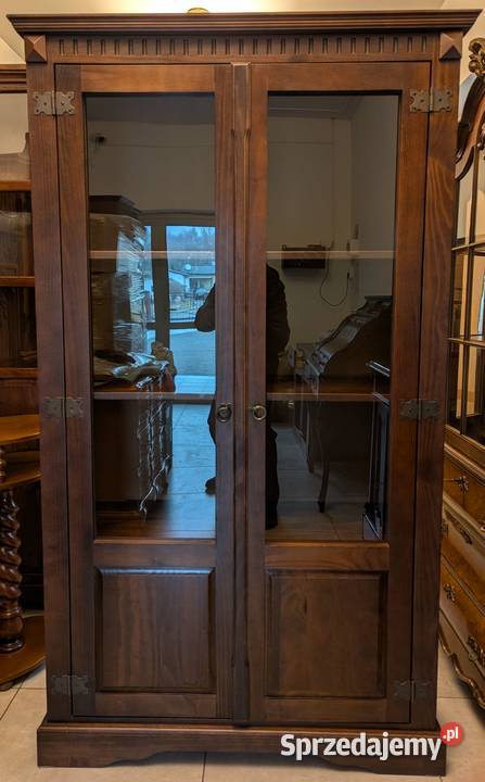 ładna bibliotekawitryna kolonialnasklep Dąbrowa sprzedam
