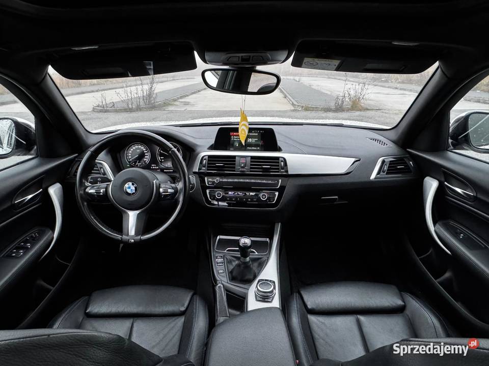 BMW 1 2019 r Serwis Aso BMW sam parkuje 1496cm3 Kielce