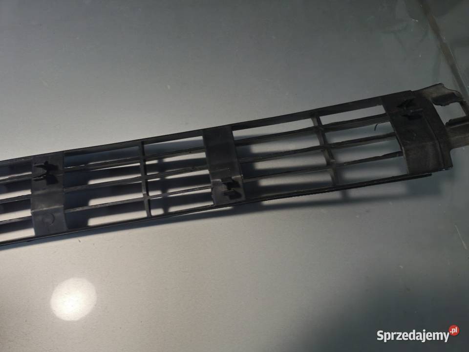 ATRAPA KRATKA ZDERZAKA AUDI 100 C4 9094 LEWA Legnica