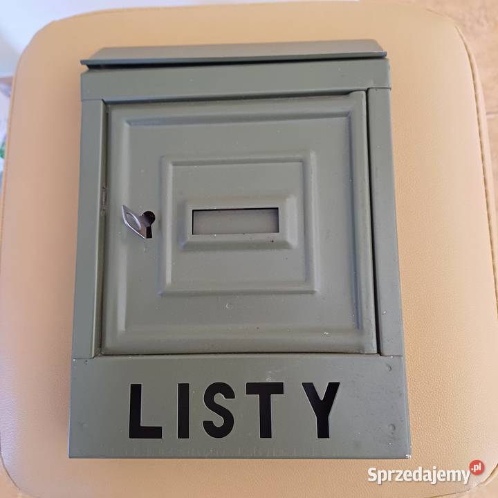 Skrzynka listowa na listy PRL