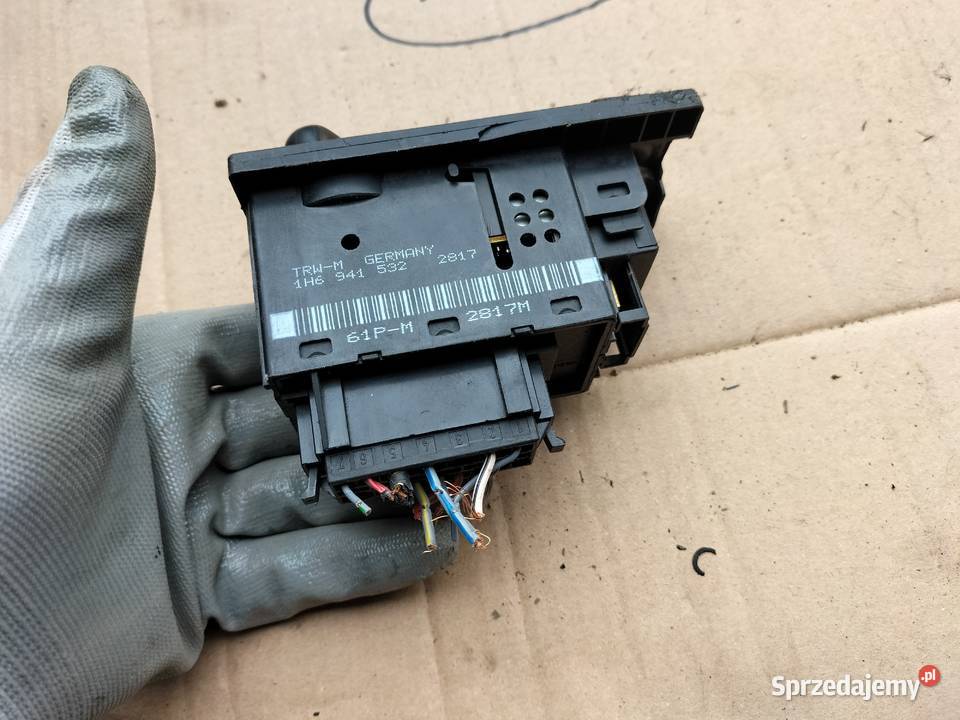 VW GOLF 3 MK3 1H69415322817 WŁĄCZNIK WYŁĄCZNIK Kamień-Kolonia