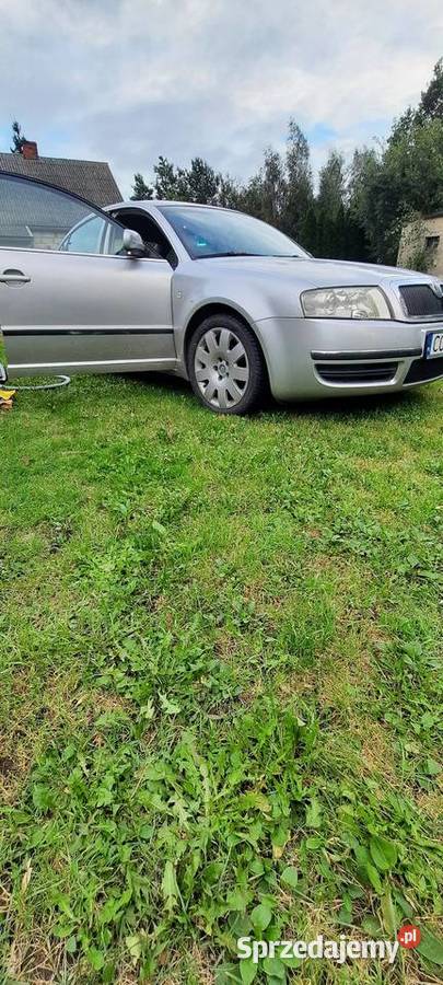 Skoda superb1