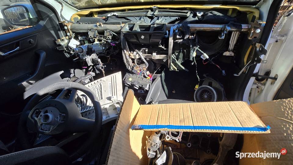 Skoda Fabia III 14 w całości na sprzedaż 5 0 2 6 Pabianice sprzedam