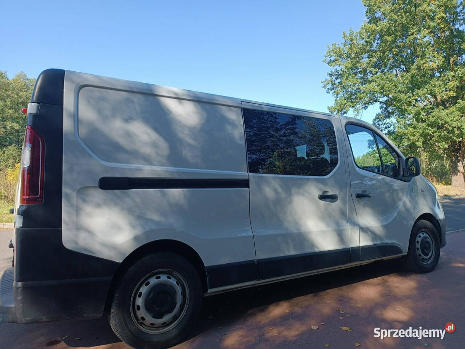 Renault Trafic ładny 6 osobowy long 202021 III immobilizer Chełm Śląski