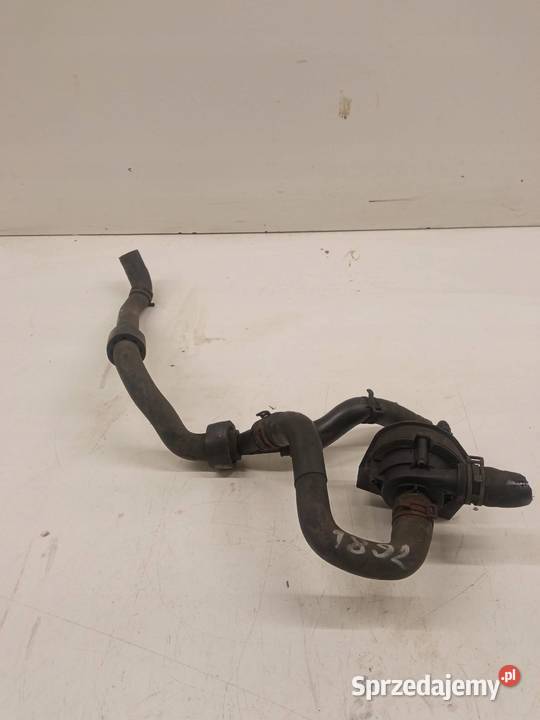 POMPA WODY OBIEGU 5Q0965567 Skoda Rapid I osobowe