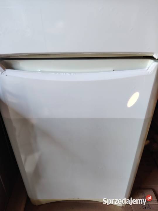 Lodówka Indesit Lodówki i zamrażarki Staszów sprzedam