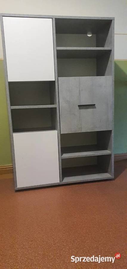 Regał z drzwczkami Olsztyn