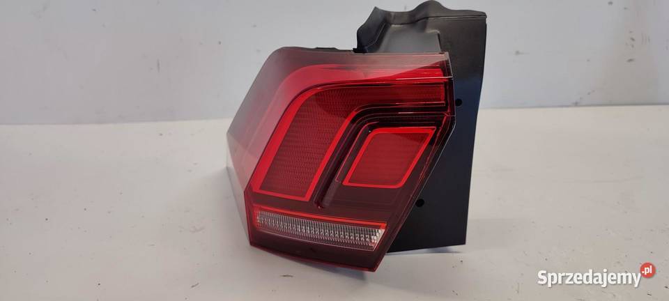 VW TIGUAN II LAMPA LEWY TYŁ 5NA945095D