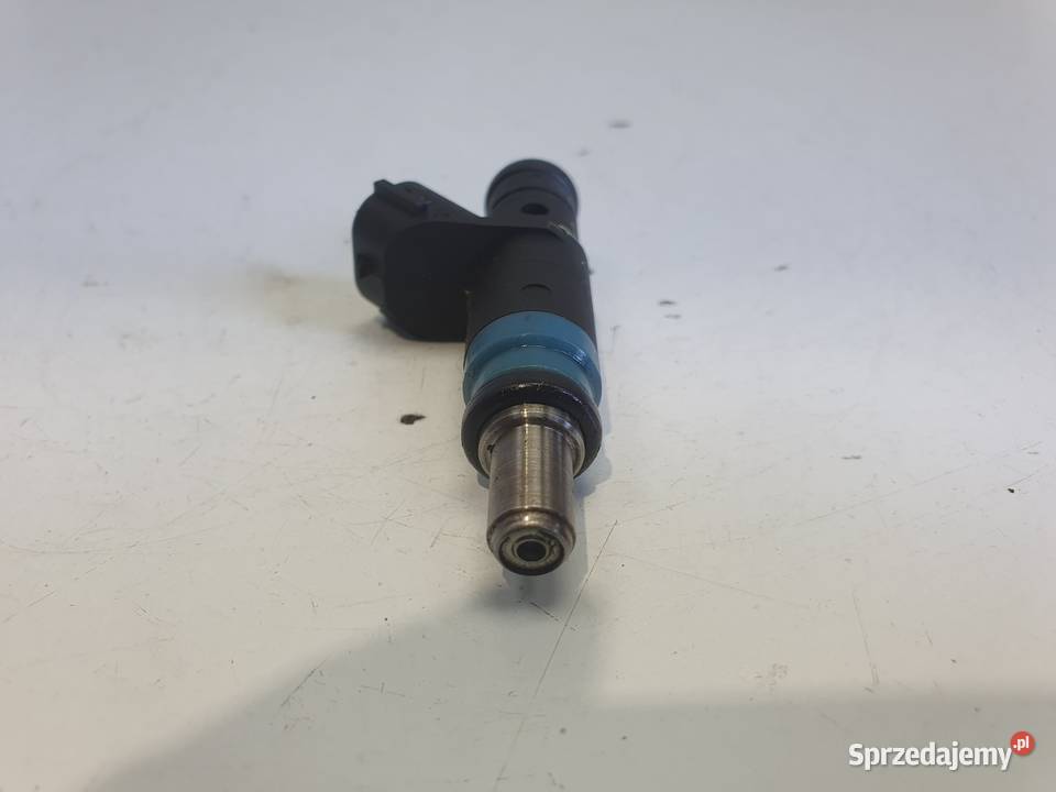 Audi A4 B6 20 20V FSI ALT WTRYSKIWACZ PALIWA osobowe lubelskie sprzedam