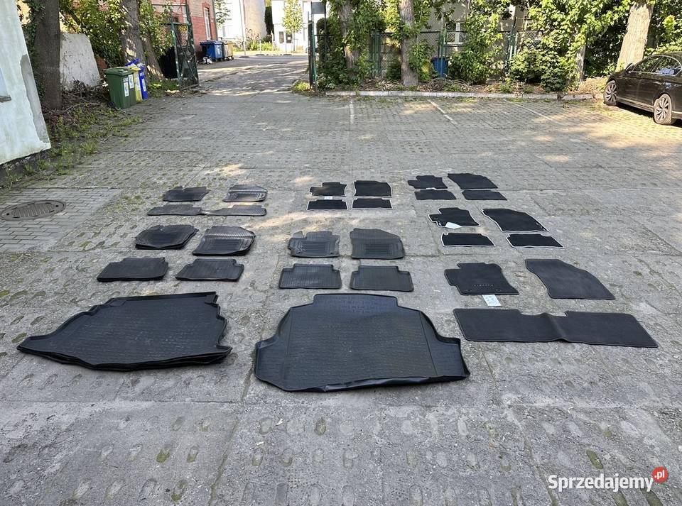 Toyota Corolla Sedan Kombi dywaniki gumowe mata pomorskie Gdańsk