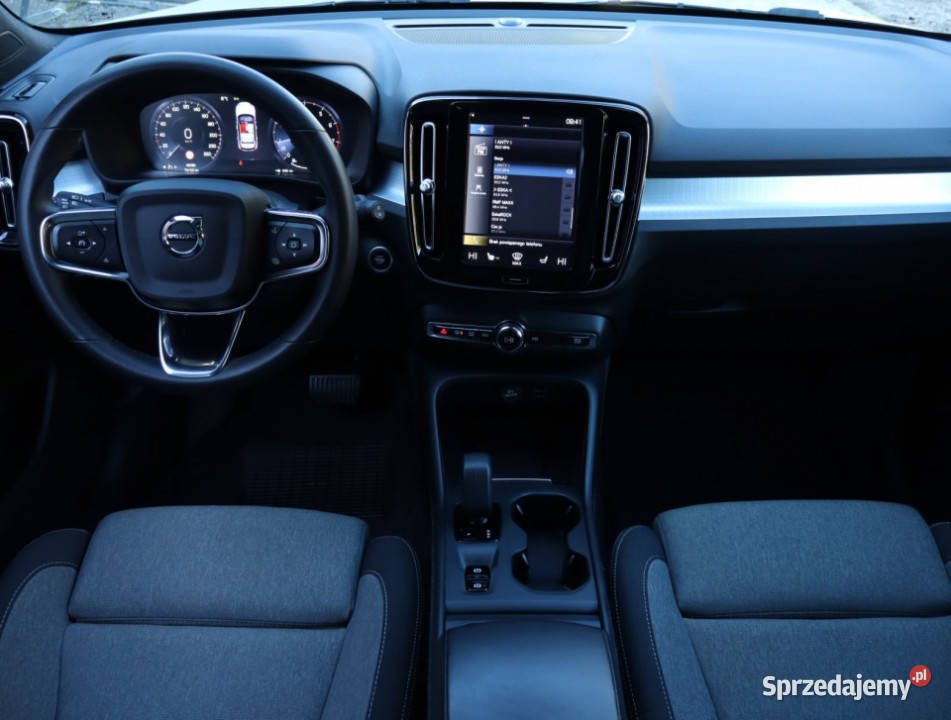 Volvo XC40 T2 Piaseczno