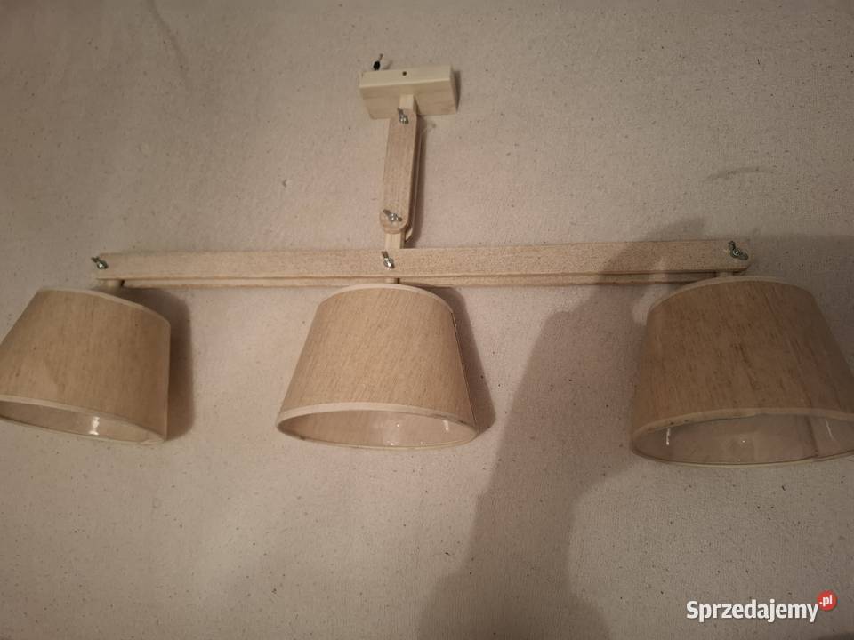 Żyrandol wiszący sufitowy na trzy lampy sprzedam