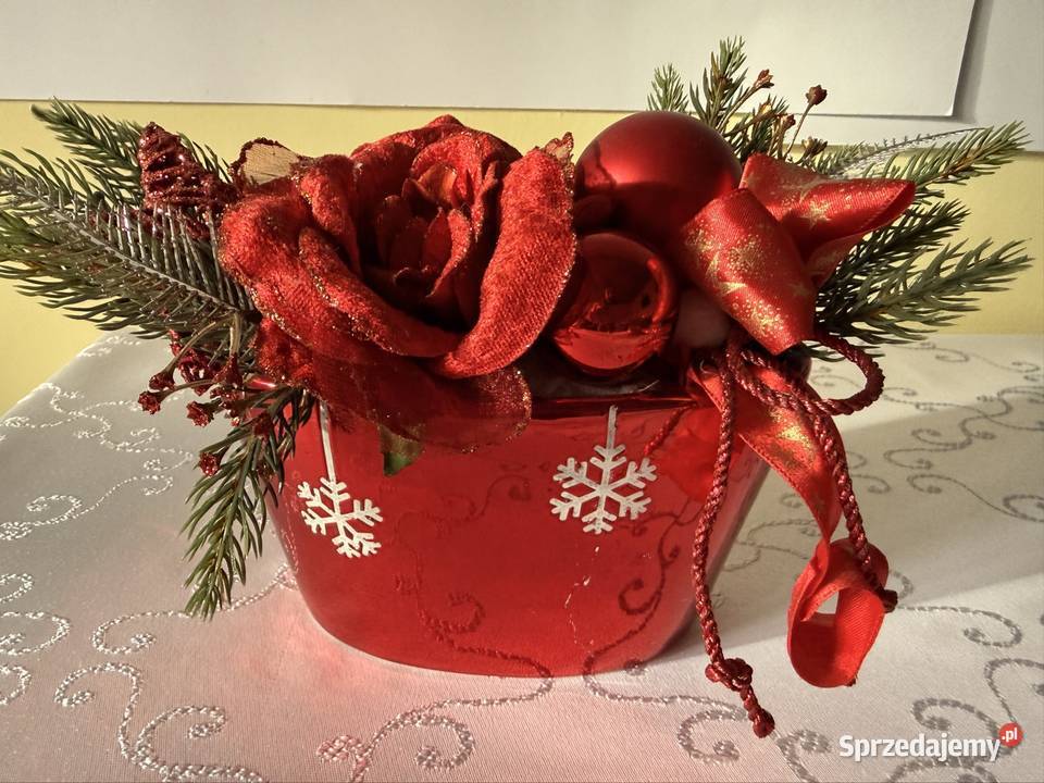 Stroik Bożonarodzeniowy Czerwony z Różami i