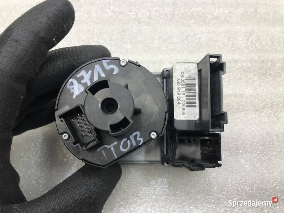 PRZEŁĄCZNIK WŁĄCZNIK ŚWIATEŁ AUDI TT 8J