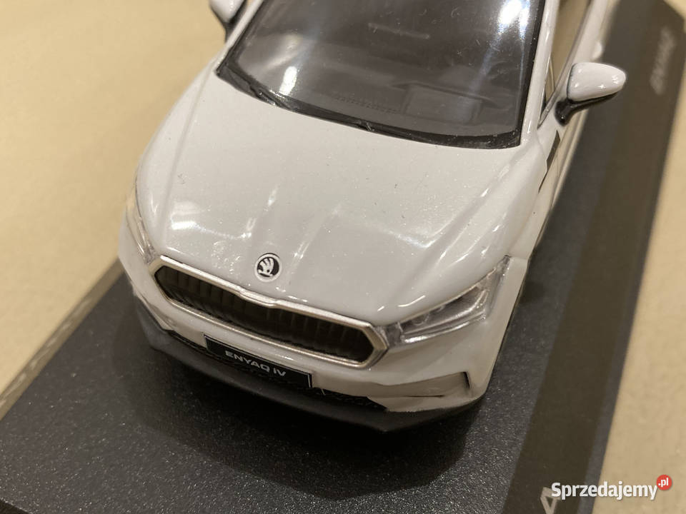SKODA ENYAQ IV 100 Electric 143 Szczecin