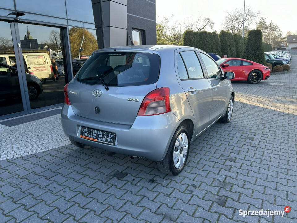Toyota Yaris klimatyzacja benzynka manual benzyna Żory sprzedam