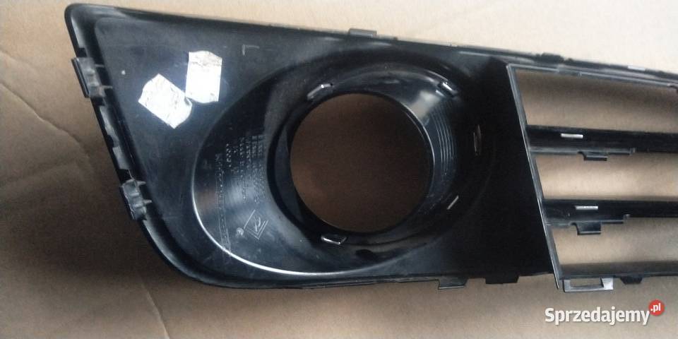 Audi A8 D4 0913 kratka zderzaka lewa