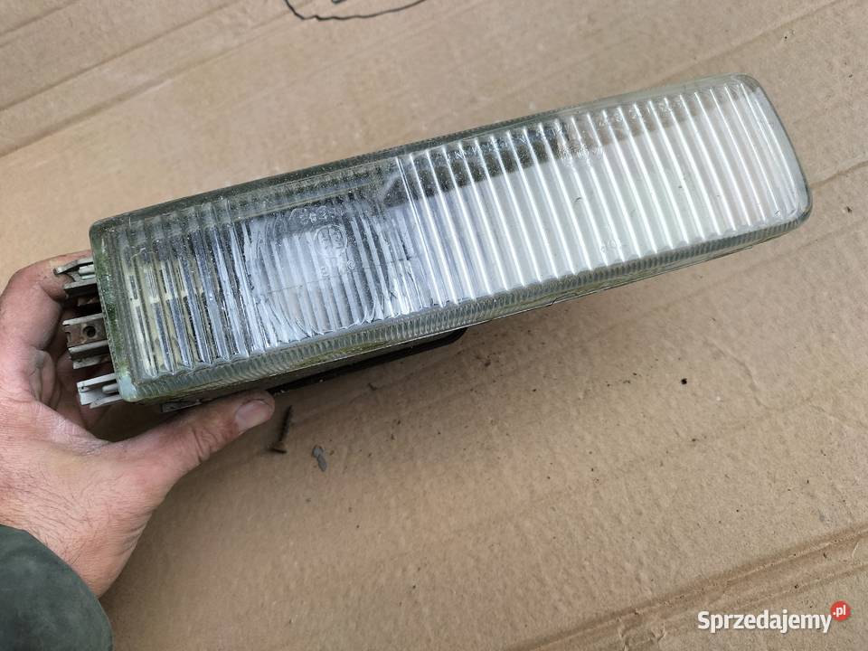 Audi 80 B3 B4 HELLA HALOGEN LEWY SZKŁO HALOGENU Kamień-Kolonia