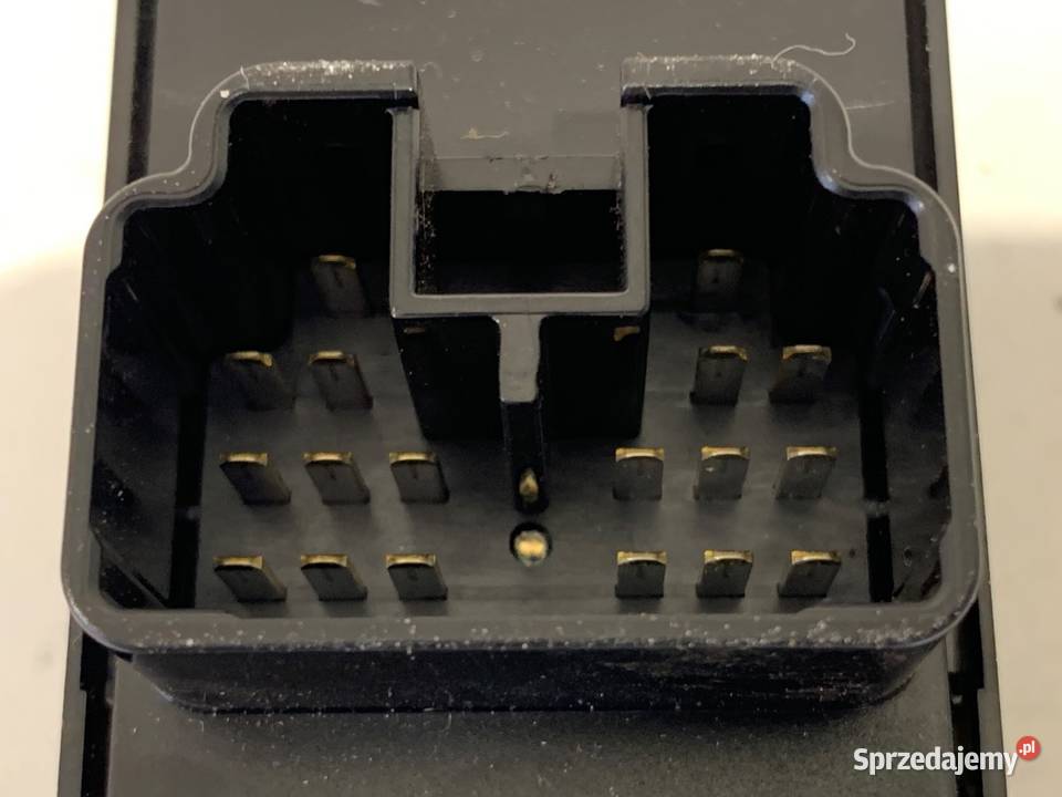 PRZEŁĄCZNIK SZYB MITSUBISHI LANCER VIII 8608A068