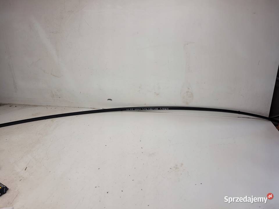 LISTWA MAT LEWA KAROSERYJNA AUDI A4 B8 8K5853703 osobowe śląskie