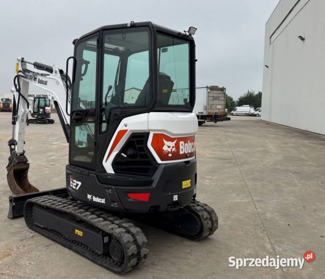 Koparka Bobcat E27 Zaklików sprzedam