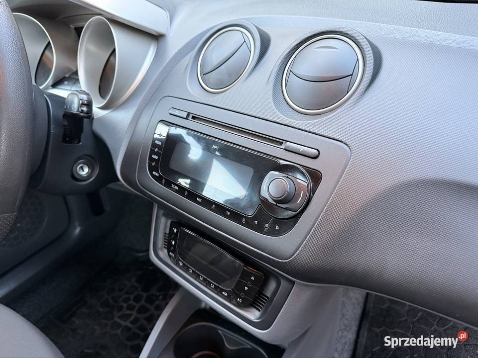 Seat Ibiza 2008 12 69 Tempomatw Klimatronic centralny zamek